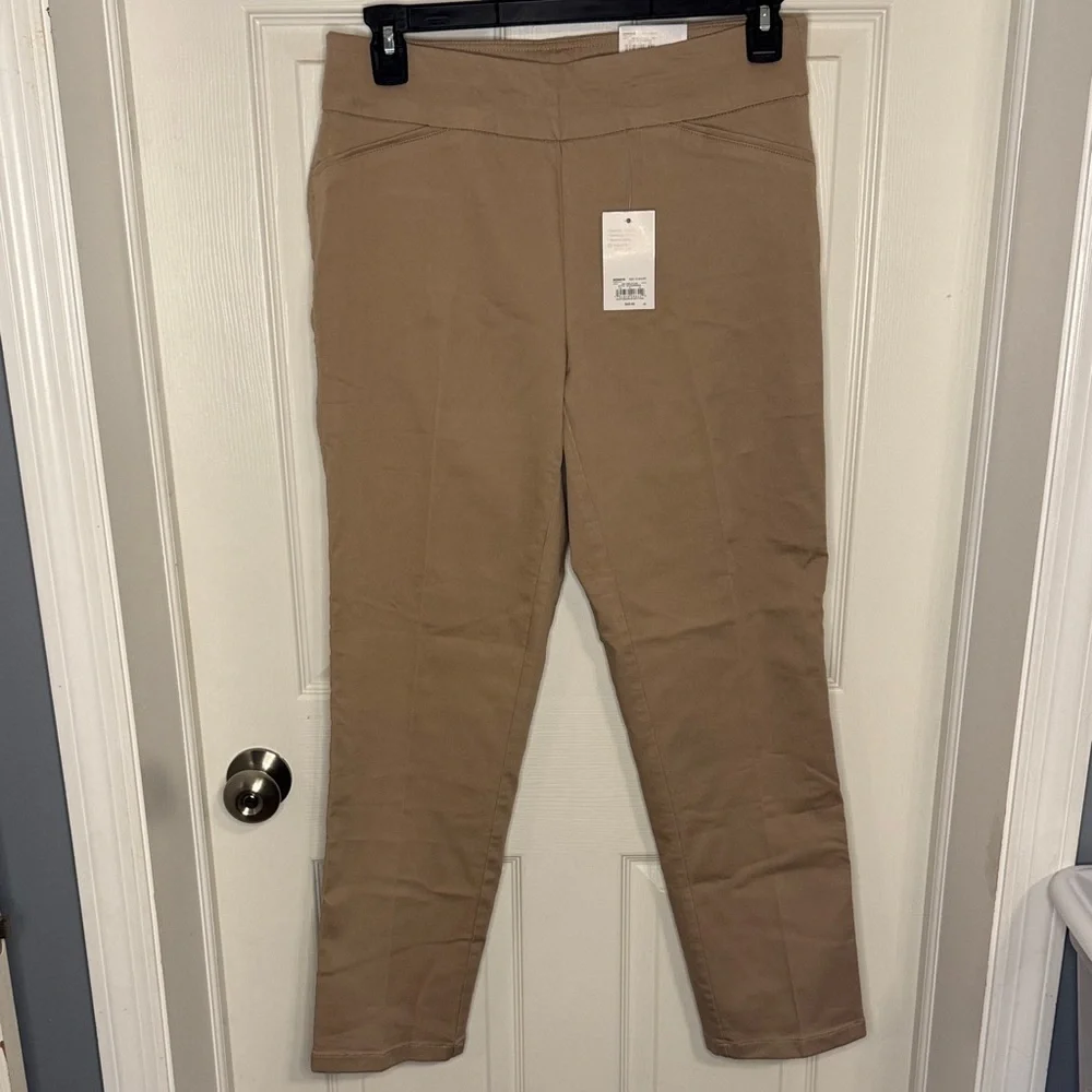 NWT Croft & Barrow Straight Fit Mid Rise Pants - Picture 1 of 7